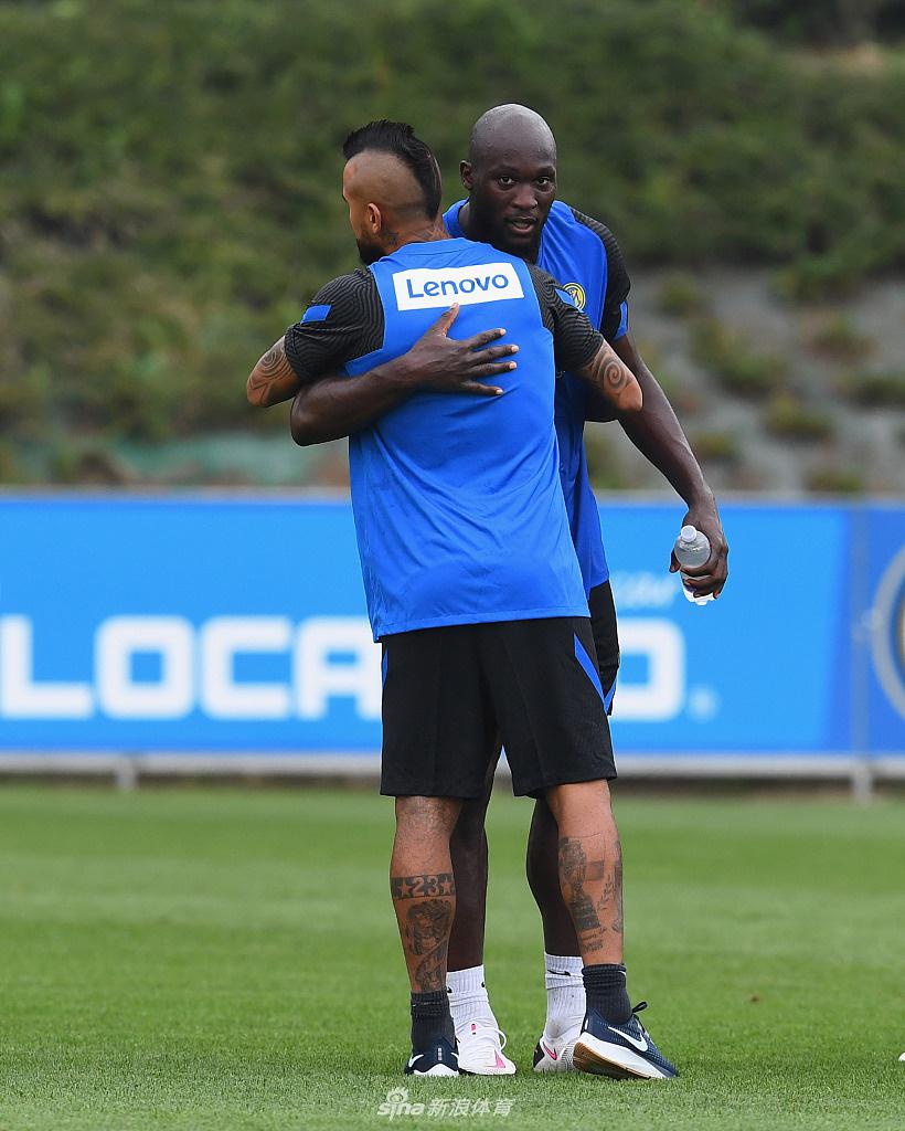 今晨芝加哥公牛备战意甲,内部沟通细节曝光,信心回归,轮换策略成焦点(芝加哥公牛队为什么叫公牛) 今晨芝加哥公牛备战意甲,内部沟通细节曝光,信心回归,轮换策略成焦点(芝加哥公牛队为什么叫公牛)